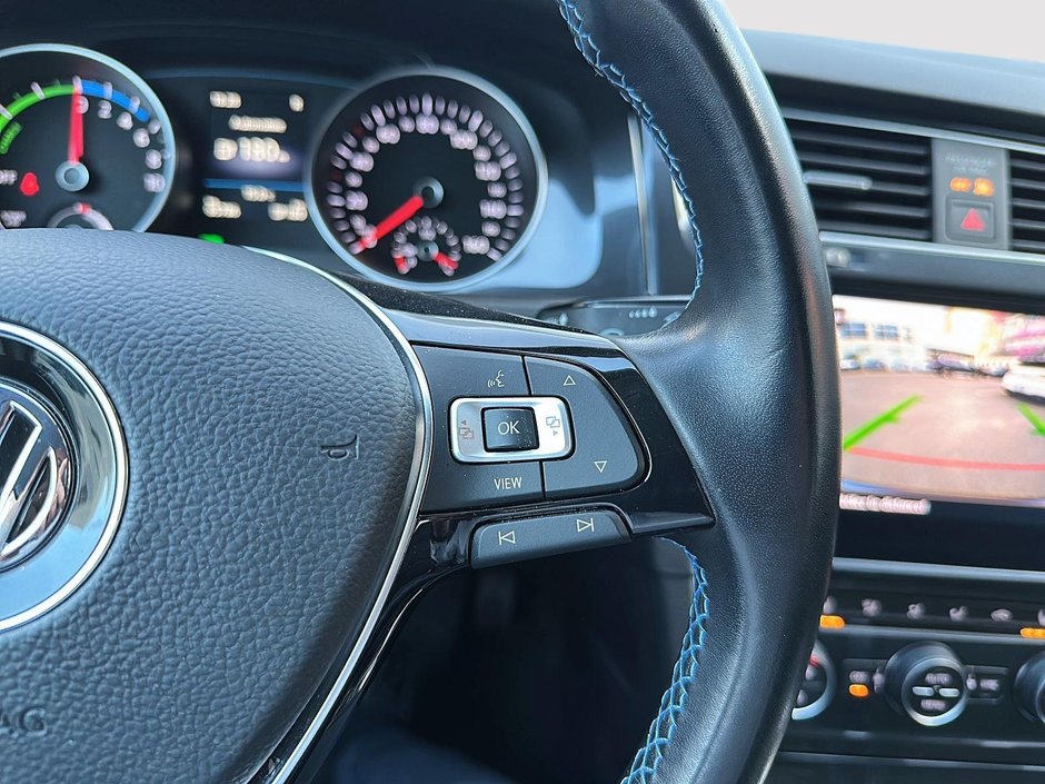 Volkswagen E-Golf COMFORTLINE+SIMILCUIR+CARPLAY+100%-ELECTRIQUE 2020-18