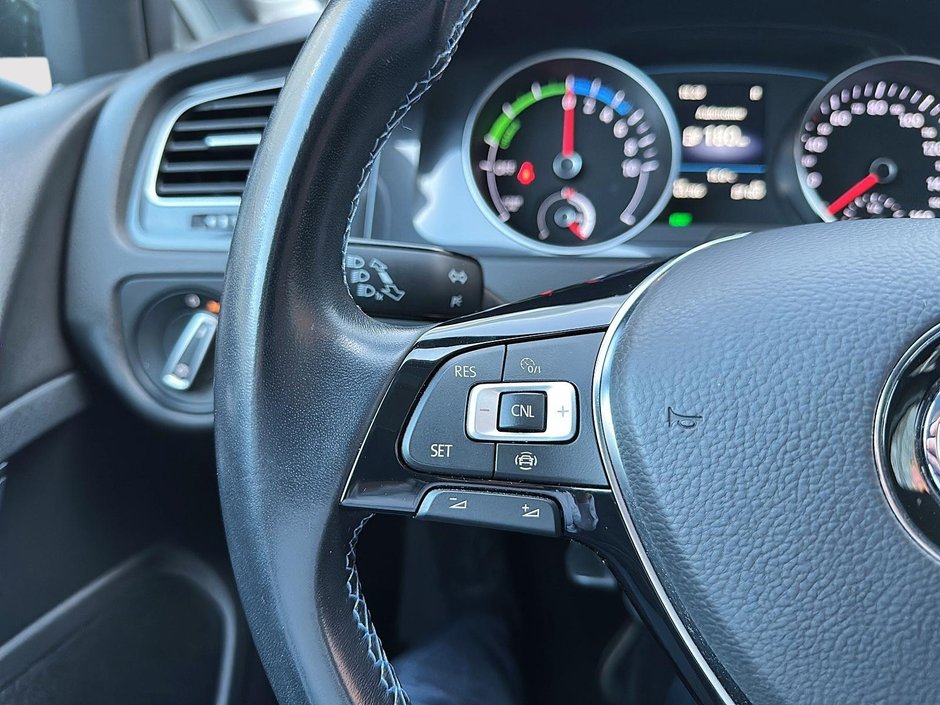 Volkswagen E-Golf COMFORTLINE+SIMILCUIR+CARPLAY+100%-ELECTRIQUE 2020-19