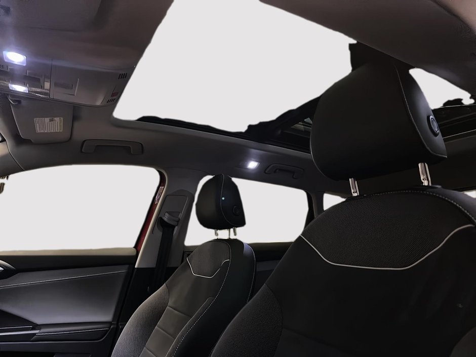 2024 Volkswagen Taos COMFORTLINE+TOIT-OUVRANT+SIMILICUIR+NO-ACCIDENT-9