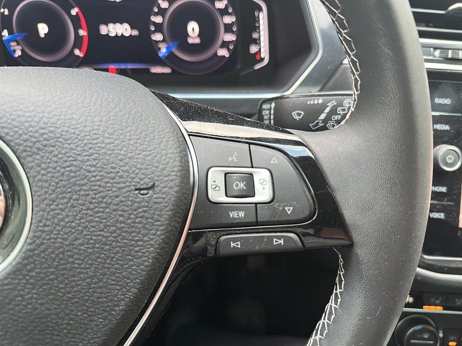 Volkswagen Tiguan HIGHLINE+SUNROOF+LEATHER+CARFAX-CLEAN 2021-17