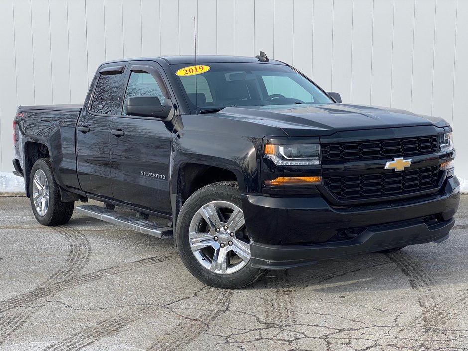 2019 Chevrolet Silverado 1500 Custom | Cam | USB | Bluetooth | Keyless | Cruise