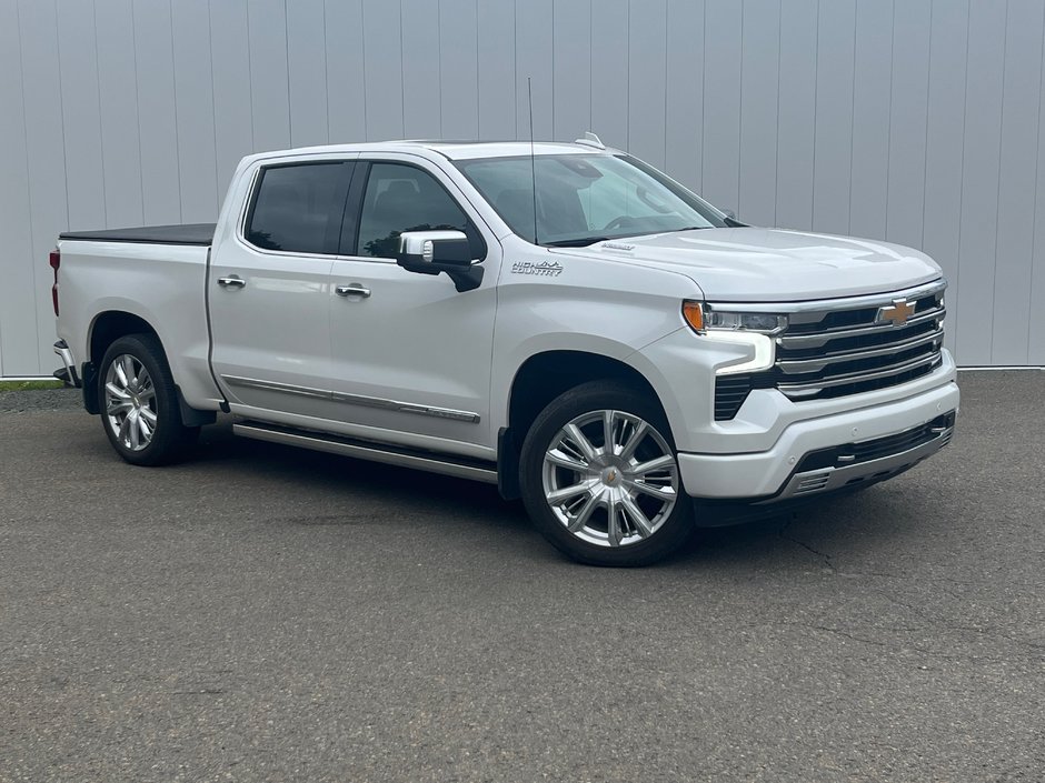 2024  Silverado 1500 High Country | Leather | Roof | Warranty to 2029 in Saint John, New Brunswick