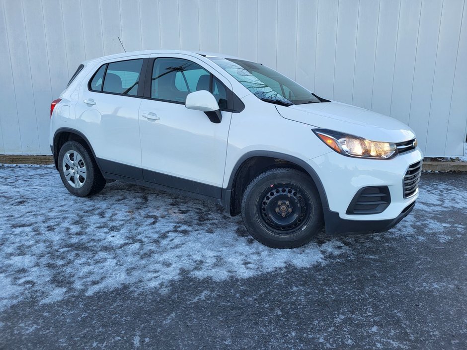 2017 Chevrolet Trax LS | Cam | USB | Bluetooth | Keyless | Cruise