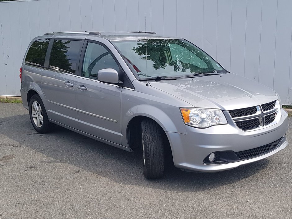 2016 Dodge Grand Caravan Crew Plus | Leather | HtdSeats | Cam | USB | XM