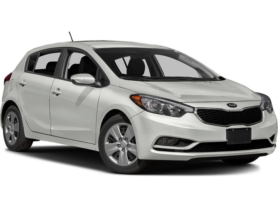 2016 Kia Forte 5-Door EX | | HtdSeats | USB | Roof | Bluetooth