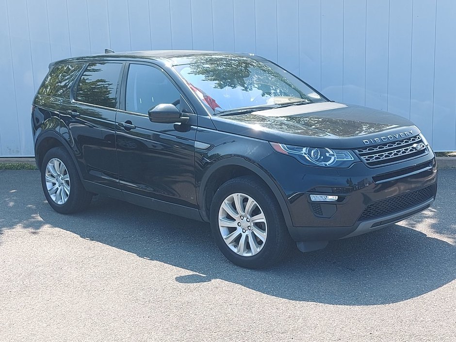 2017 Land Rover Discovery Sport SE | Cam | Cruise | Bluetooth | USB | CD