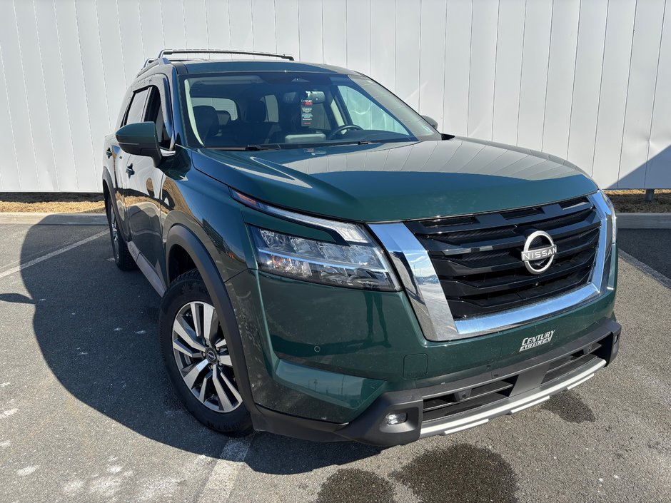 Nissan Pathfinder SL | 4WD | Leather | SunRoof | Warranty to 2026 2022 à Saint John, Nouveau-Brunswick