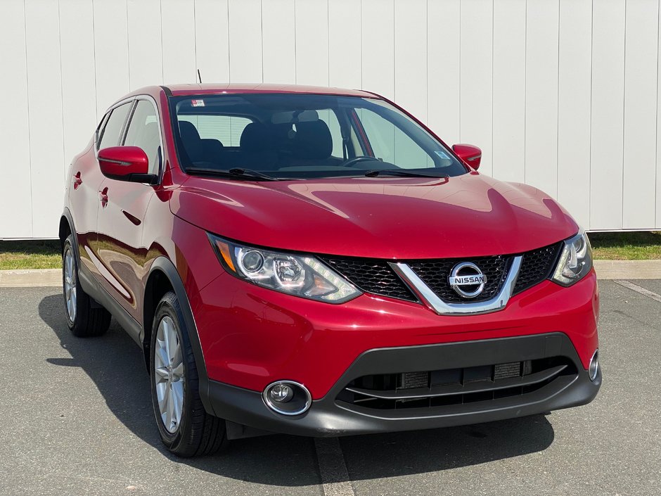 Nissan Qashqai SV | SunRoof | Cam | USB | HtdSeats | Bluetooth 2017 à Saint John, Nouveau-Brunswick