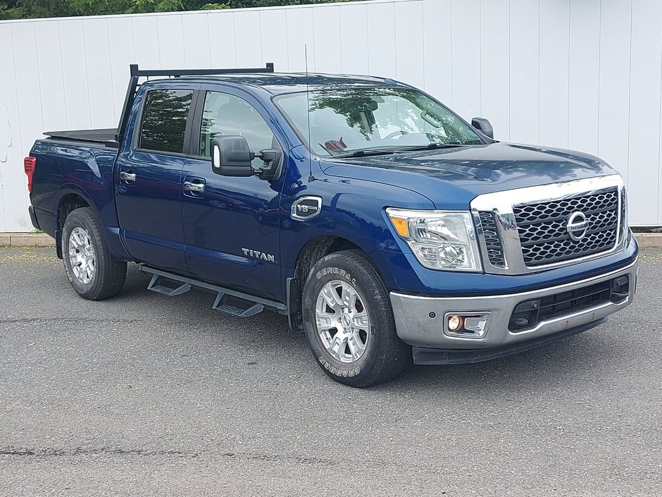 2017 Nissan TITAN SV | Back up Cam | Keyless Entry | USB