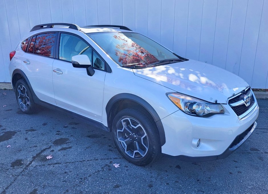 2013 Subaru XV Crosstrek Limited | Leather | SunRoof | Cam | USB | Keyless