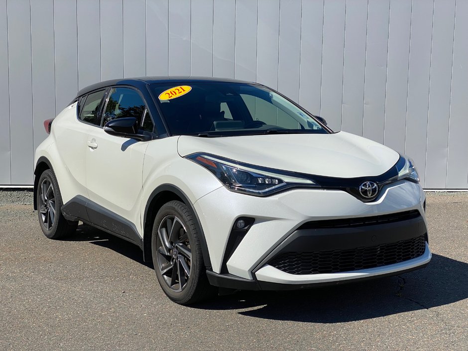 Toyota C-HR XLE PREMIUM | Cam | USB | SafetySense2.5 | HtdMir 2021 à Saint John, Nouveau-Brunswick