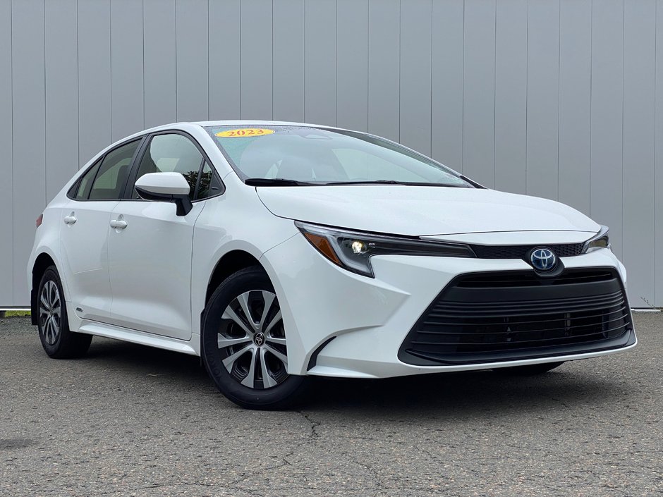 Toyota Corolla HYBRID LE | Cam | USB | HtdSeat | Warranty to 2031 2023 à Saint John, Nouveau-Brunswick