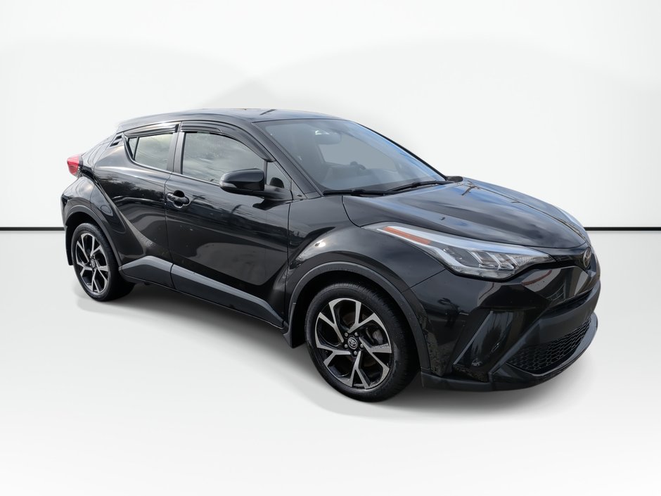 2020 Toyota C-HR XLE Premium | Heated Seats | Cam | USB