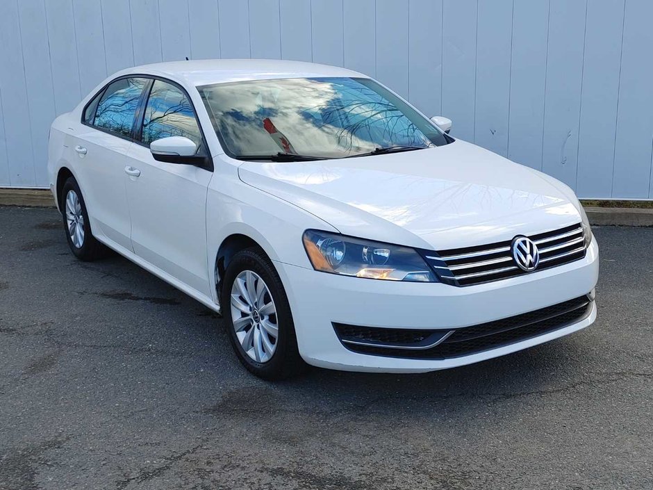 2013 Volkswagen Passat in Antigonish, Nova Scotia - 1 - w320h240px