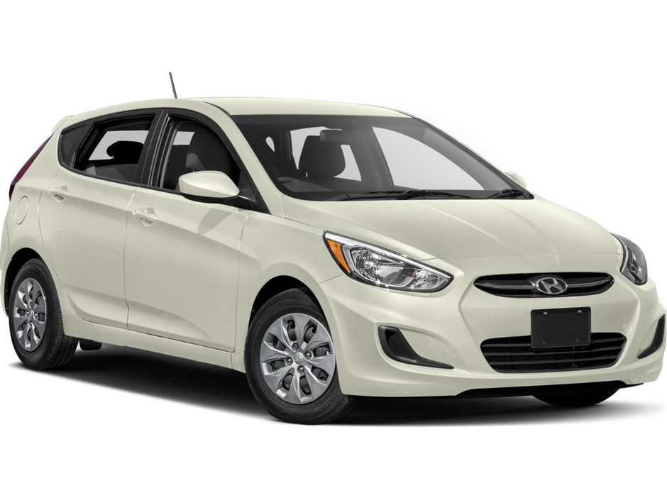 2015 Hyundai Accent L | 6-Spd | 138hp | USB | CD | AM/FM | ABS