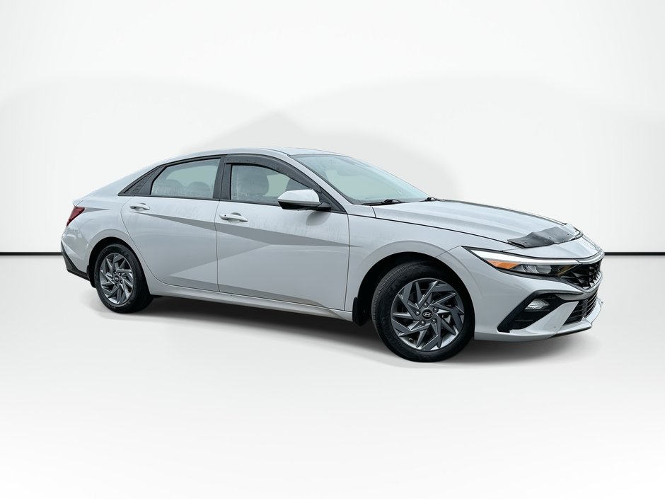 2024 Hyundai ELANTRA PREFERRED