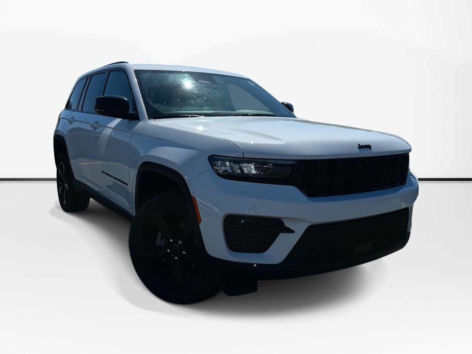 2025 Jeep GRAND CHEROKEE ALTITUDE | Roof | Lthr | Kyless | Warranty to 2030 in Saint John, New Brunswick