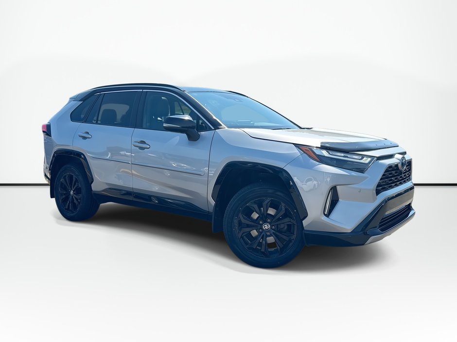 2022 Toyota RAV4 Hybrid XSE | Roof | Lthr | Cam | Warranty to 2030