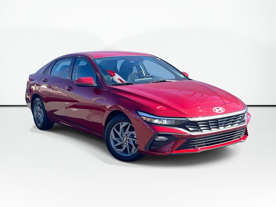 2025 Hyundai Elantra Preferred | Cam | USB | HtdWheel | Bluetooth