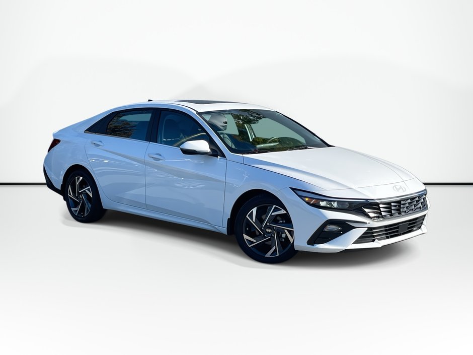 2025 Hyundai Elantra Luxury | Leather | Roof | Nav | Warranty to 2031