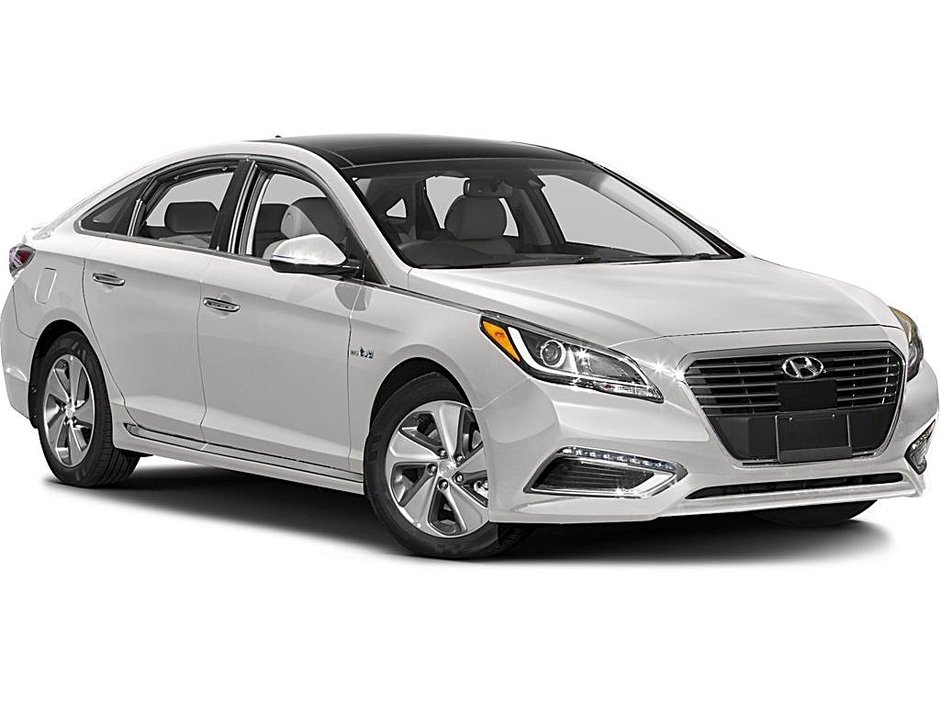 2016 Hyundai Sonata Hybrid Limited | Leather | Roof | Nav | Cam | USB