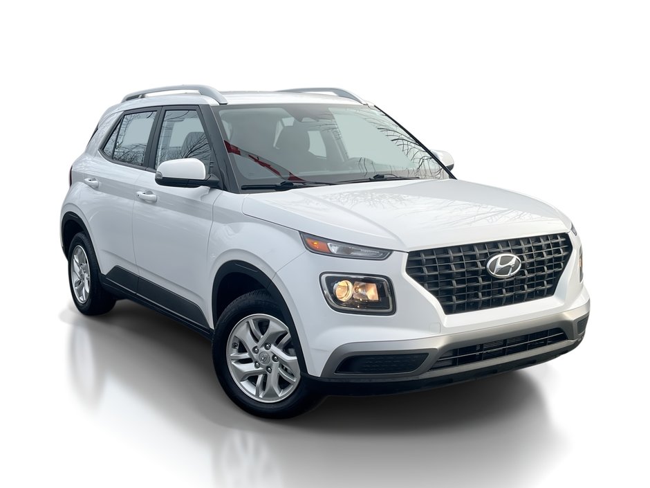 Hyundai Venue Preferred | Cam | USB | HtdSeat | Warranty to 2028 2023 à Saint John, Nouveau-Brunswick