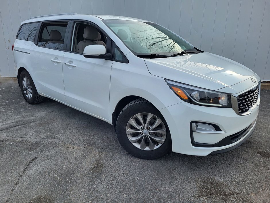 2021 Kia Sedona in Antigonish, Nova Scotia - 1 - w320h240px