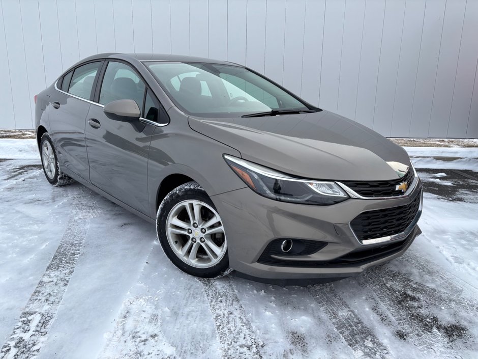 Chevrolet Cruze LT | Cam | USB | Bluetooth | Keyless 2018 à Saint John, Nouveau-Brunswick