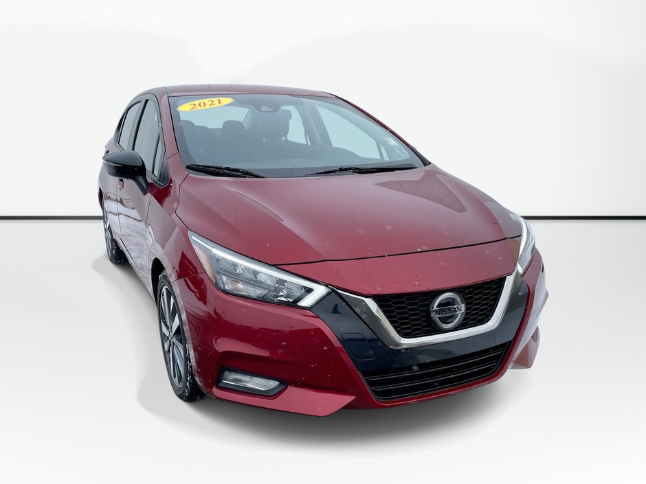 2021 Nissan VERSA SR
