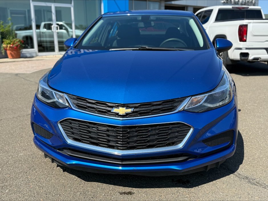 2016 Chevrolet Cruze in Bonaventure, Quebec - w940px