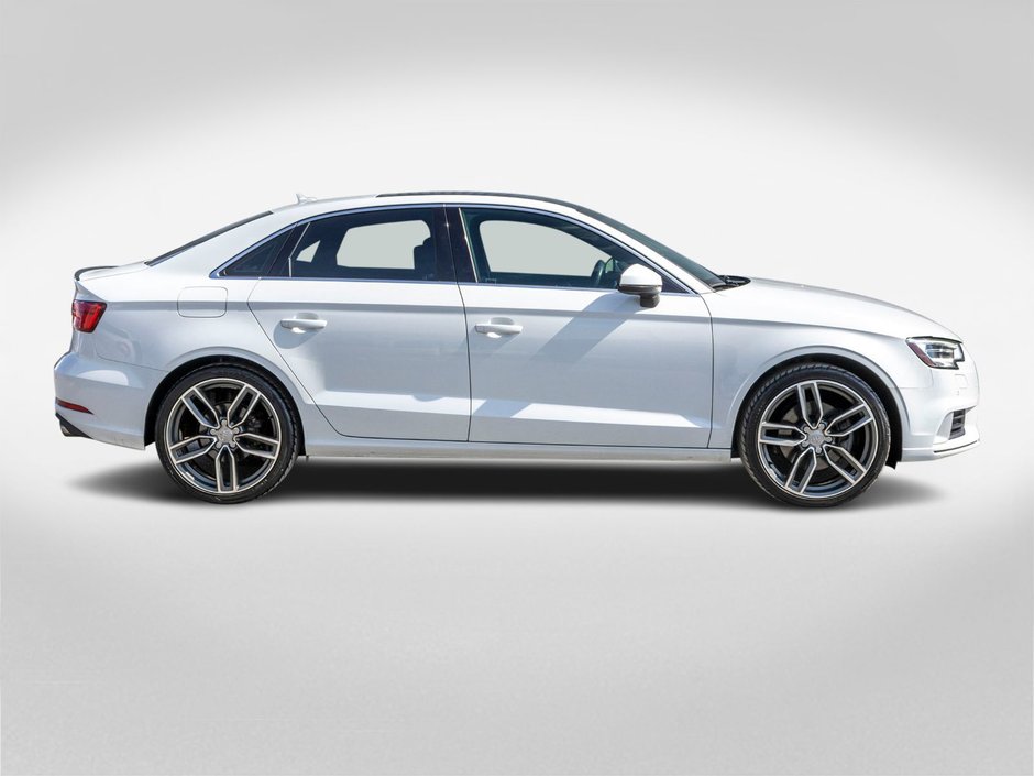 Audi A3 Sedan PROGRESSIV QUATTRO BLANC CUIR BRUN 2018 PAS DE RECLAMATION AU CARFAX