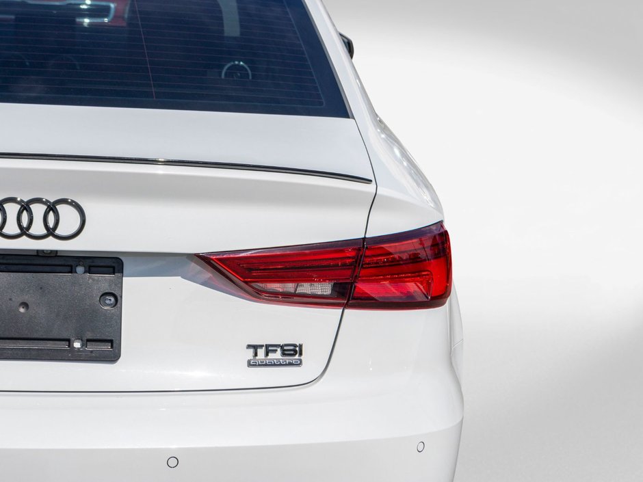 Audi A3 Sedan PROGRESSIV QUATTRO BLANC CUIR BRUN 2018 PAS DE RECLAMATION AU CARFAX