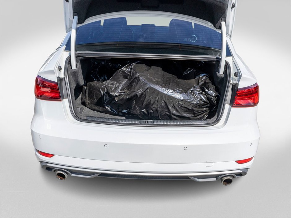 Audi A3 Sedan PROGRESSIV QUATTRO BLANC CUIR BRUN 2018 PAS DE RECLAMATION AU CARFAX