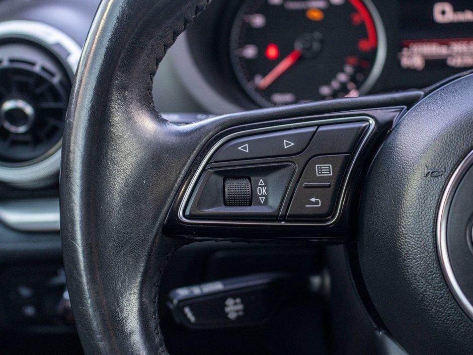 Audi A3 Sedan PROGRESSIV QUATTRO BLANC CUIR BRUN 2018 PAS DE RECLAMATION AU CARFAX