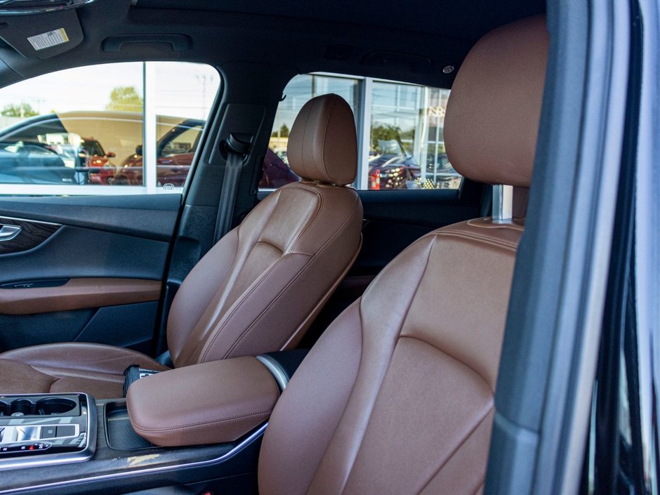 Audi Q7 KOMFORT45 AWD CUIR TOIT PANO NOIR 2021 BAS KILO 4CYL