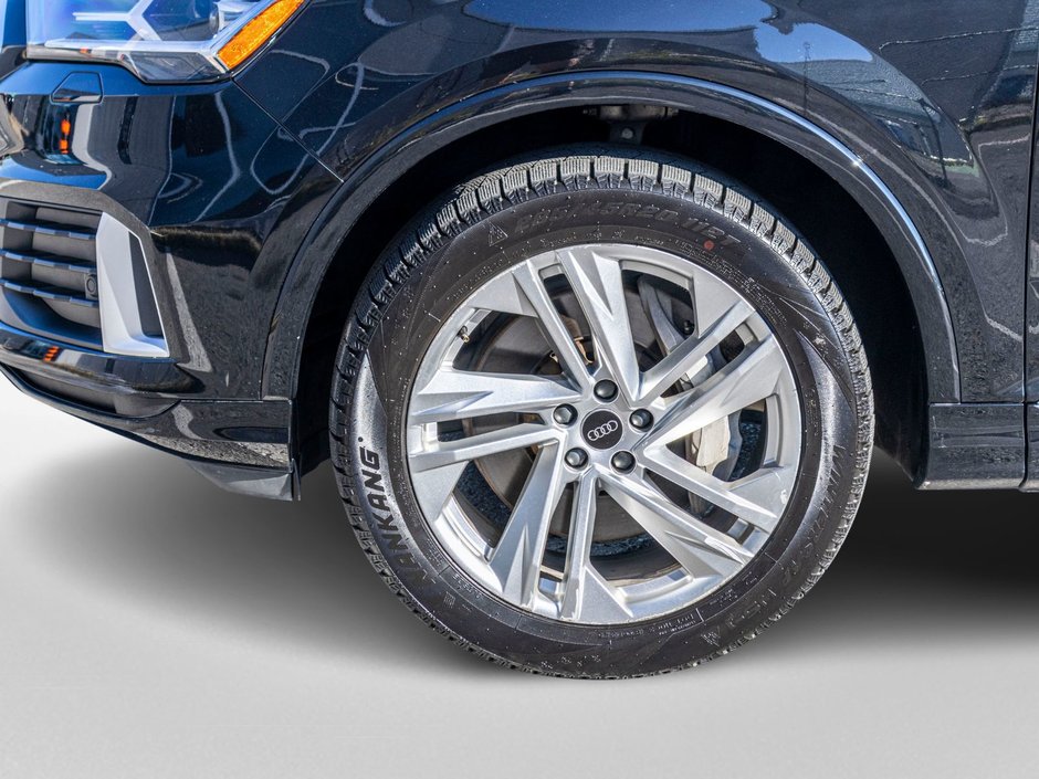 Audi Q7 KOMFORT45 AWD CUIR TOIT PANO NOIR 2021 BAS KILO 4CYL