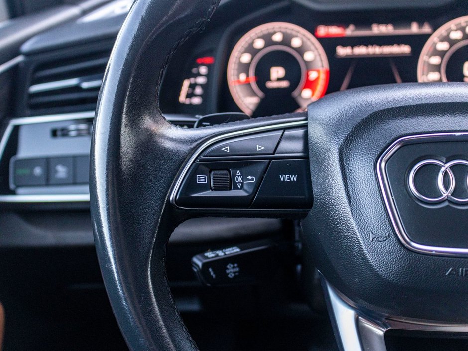 Audi Q7 KOMFORT45 AWD CUIR TOIT PANO NOIR 2021 BAS KILO 4CYL