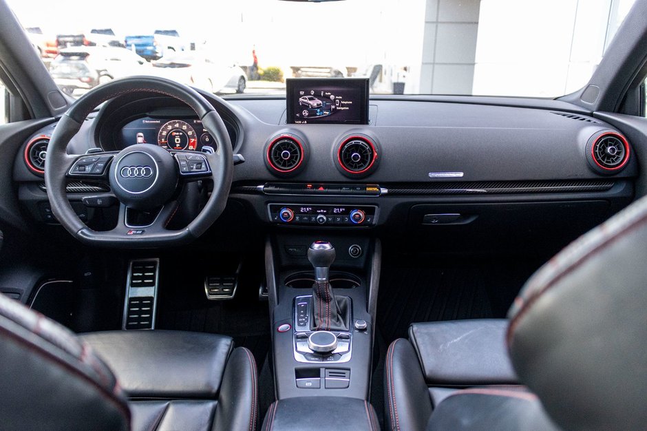 Audi RS 3 Sedan 2.5T AWD CUIR TOIT NAV RARE 2019 PAS DE RECLAMATION AU CARFAX