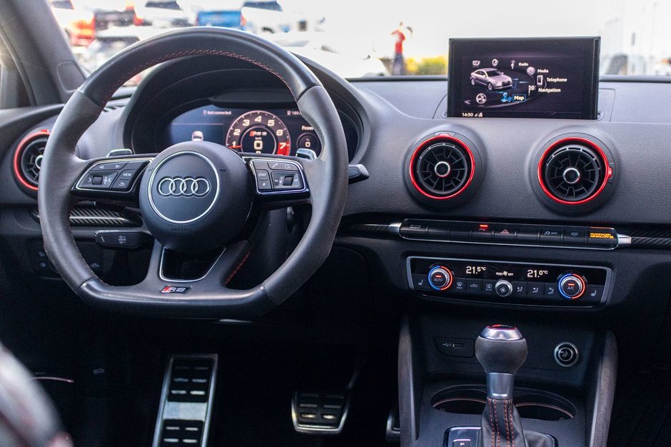 Audi RS 3 Sedan 2.5T AWD CUIR TOIT NAV RARE 2019 PAS DE RECLAMATION AU CARFAX