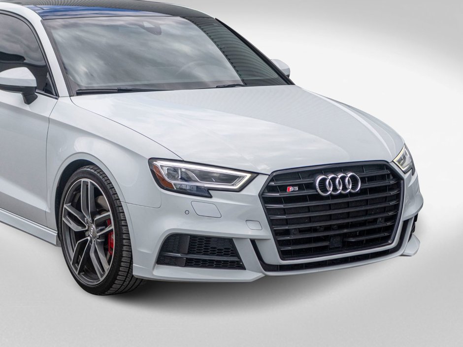 2018 Audi S3 Sedan TECHNIK QUATTRO BLANC INT ROUGE BAS KILO NO CARFAX CLAIM