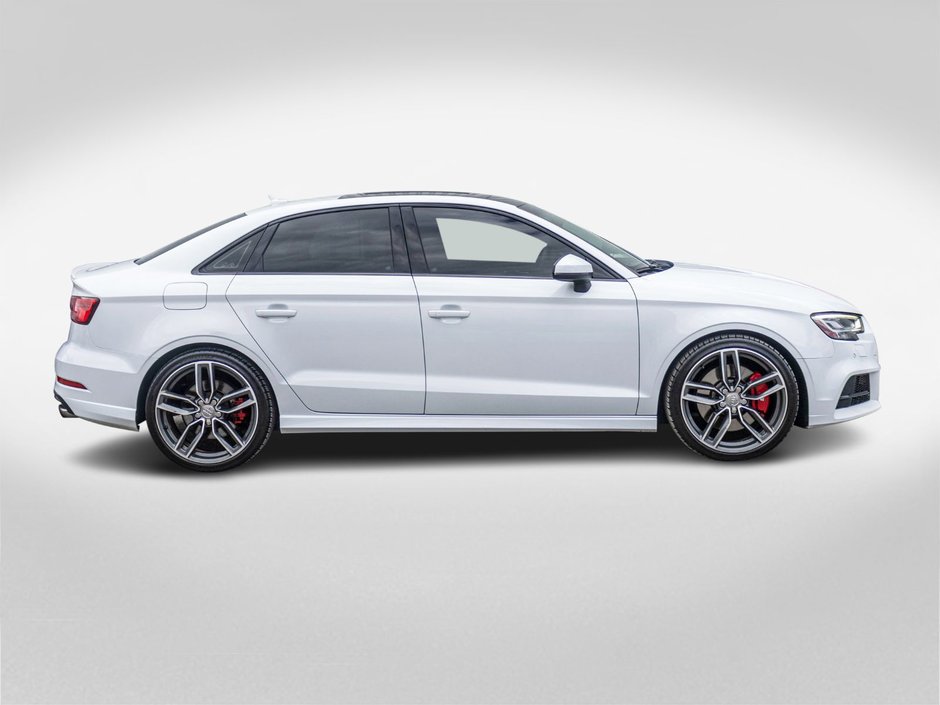 2018 Audi S3 Sedan TECHNIK QUATTRO BLANC INT ROUGE BAS KILO NO CARFAX CLAIM