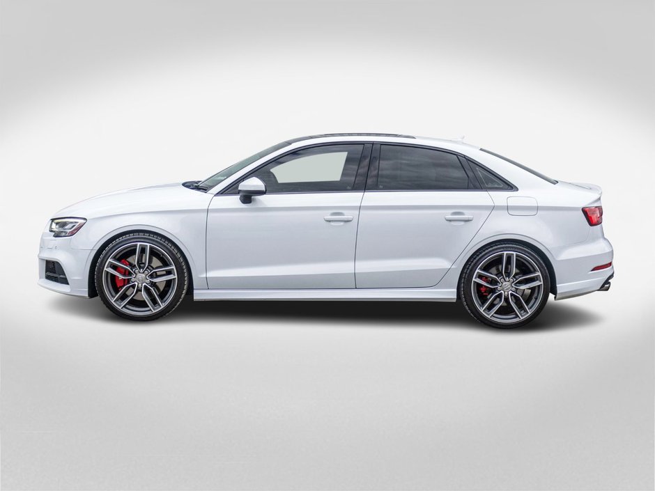 2018 Audi S3 Sedan TECHNIK QUATTRO BLANC INT ROUGE BAS KILO NO CARFAX CLAIM
