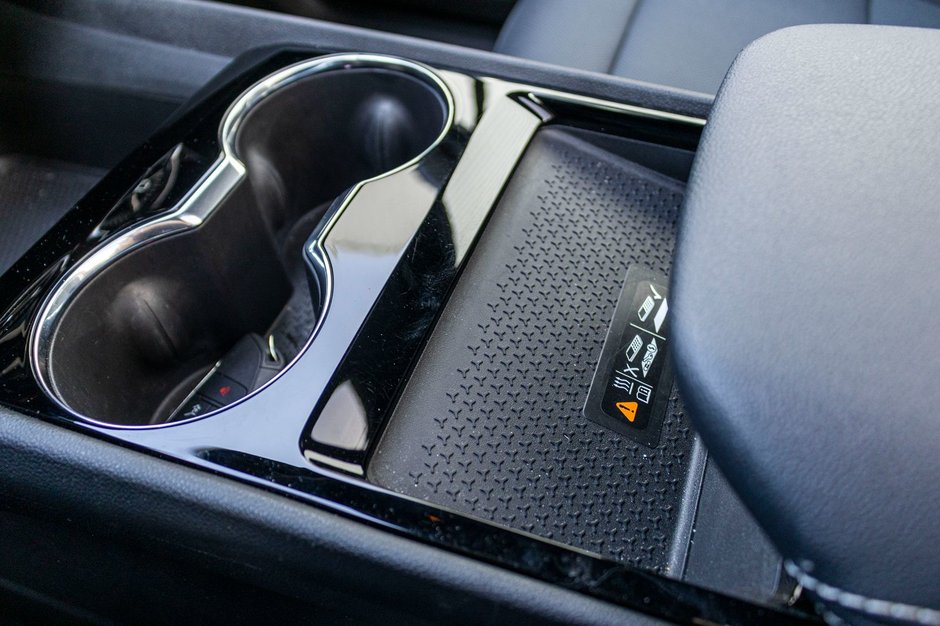 Chevrolet Blazer EV AWD LT CUIR TOIT NAV 11985KM 2025 1 PROPRIO COMME NEUF