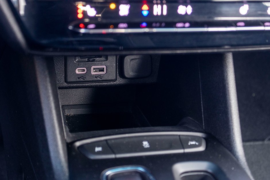 2022 Chevrolet BOLT EV 5D LT (1LT) 1LT BLEUE BAS KILO 1 OWNER NO CARFAX CLAIM