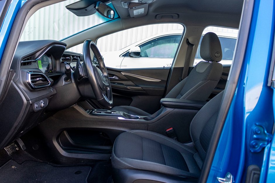 2022 Chevrolet BOLT EV 5D LT (1LT) 1LT BLEUE BAS KILO 1 OWNER NO CARFAX CLAIM