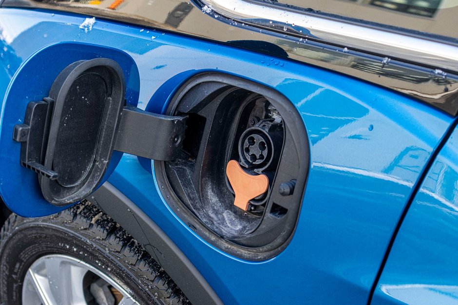 2022 Chevrolet BOLT EV 5D LT (1LT) 1LT BLEUE BAS KILO 1 OWNER NO CARFAX CLAIM