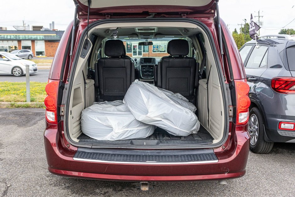 2017 Dodge Grand Caravan CREW PLUS AUTOM STOWNGO NO CARFAX CLAIM