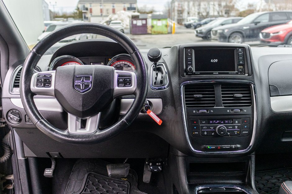 2017 Dodge Grand Caravan GT CUIR PORTES STOW N GO NO CARFAX CLAIM