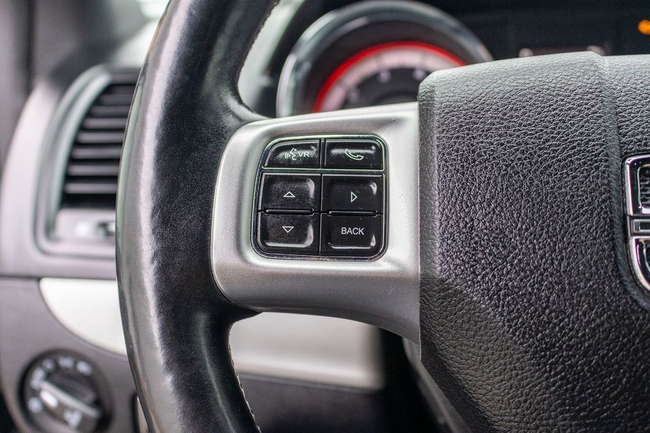 2017 Dodge Grand Caravan GT CUIR PORTES STOW N GO NO CARFAX CLAIM