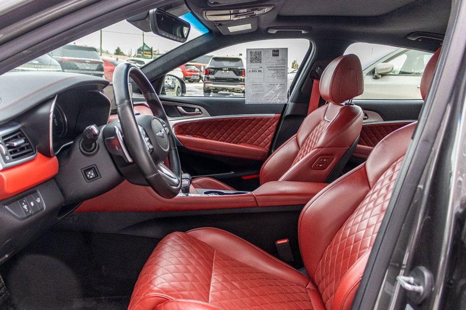2023 GENESIS G70 3.3T SPORT AWD GRIS CUIR ROUGE WOW BAS KILO
